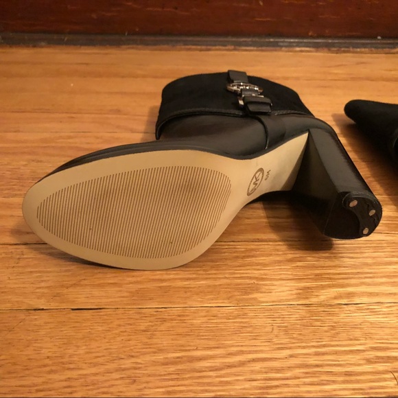 Michael Kors Fulton Booties size 6 - Picture 6 of 7